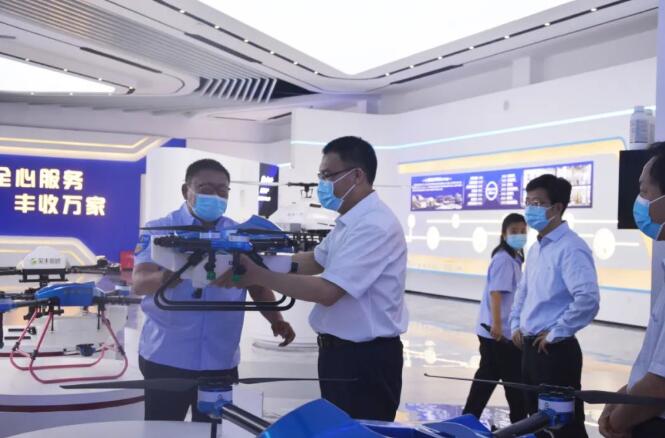 河南省委常委、統(tǒng)戰(zhàn)部部長王東偉一行蒞臨安陽全豐調(diào)研指導(dǎo)